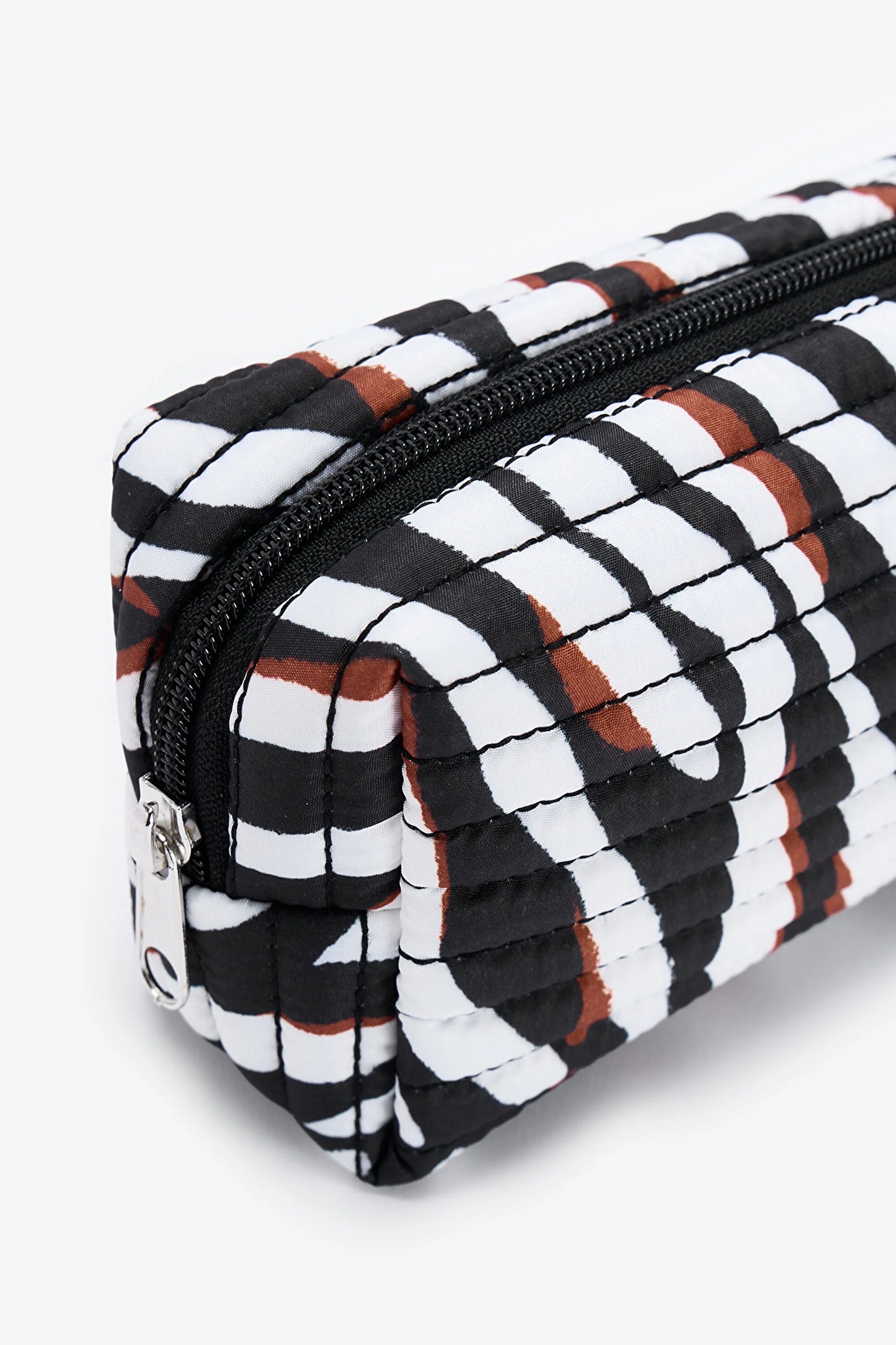 Siyah Zebra Makyaj Çantası