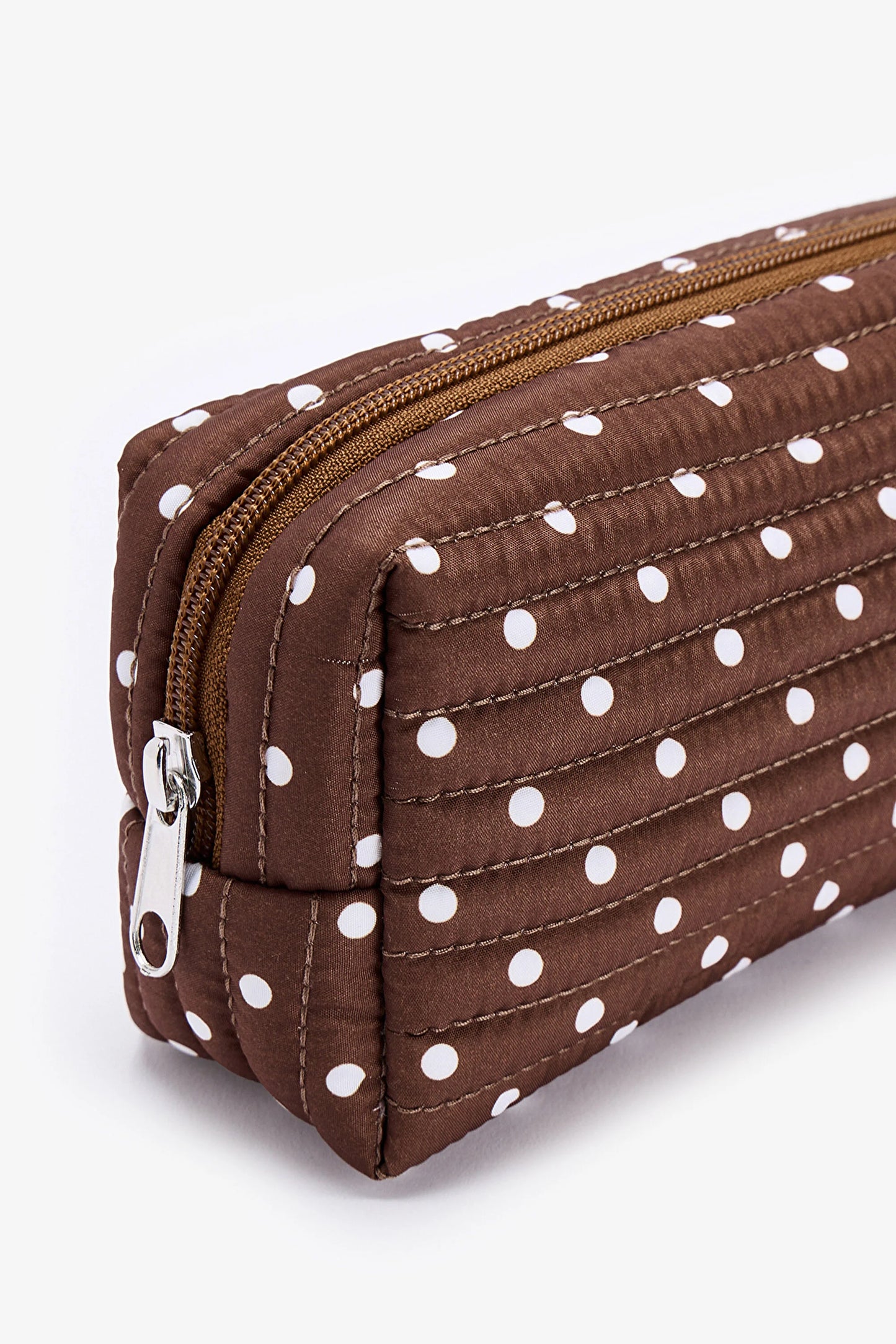 Koyu Kahverengi Polka Makyaj Çantası