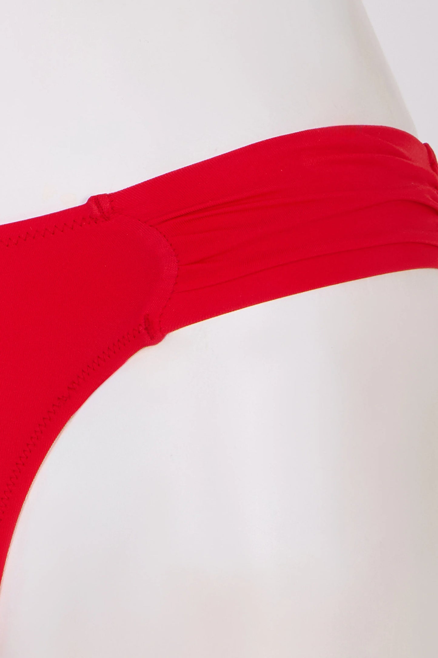 Kırmızı Hipkini Bikini Altı