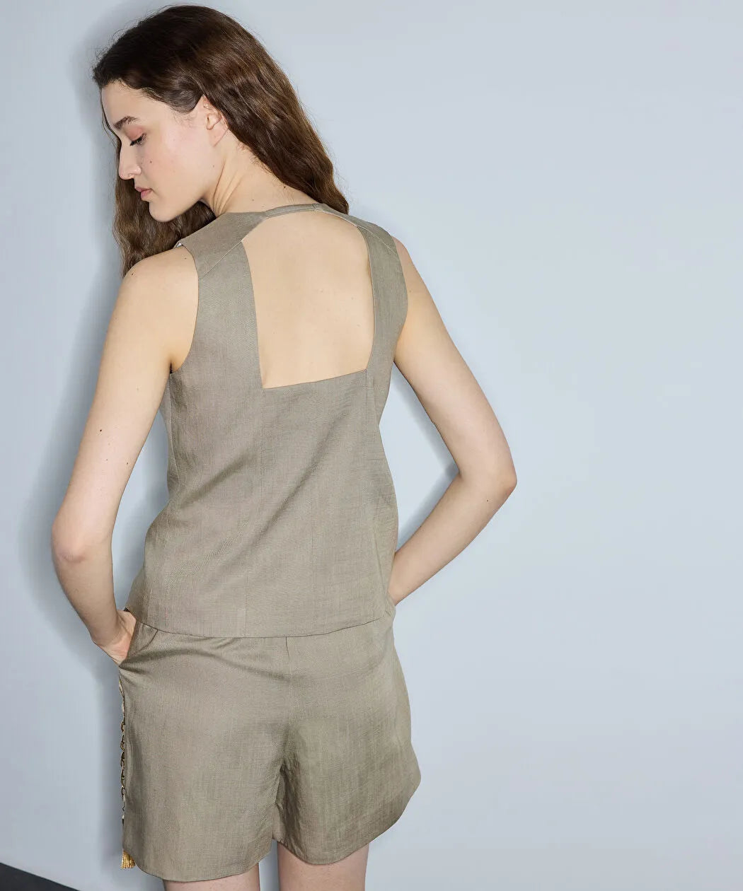 Haki Aplikeli Cutout Yelek Is1260007032176 | Ipekyol