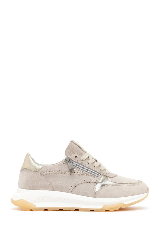 Kadın Bej Bağcıklı Kalın Tabanlı Süet Deri Sneaker