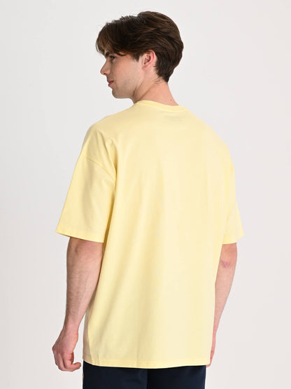 Fenerbahçe Sarı Trend Fırça Detaylı Logolu Erkek Oversize Tshirt