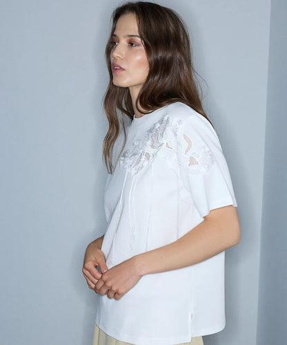 Beyaz Floral Nakışlı Püsküllü Tişört Iw6260070147002 | Ipekyol
