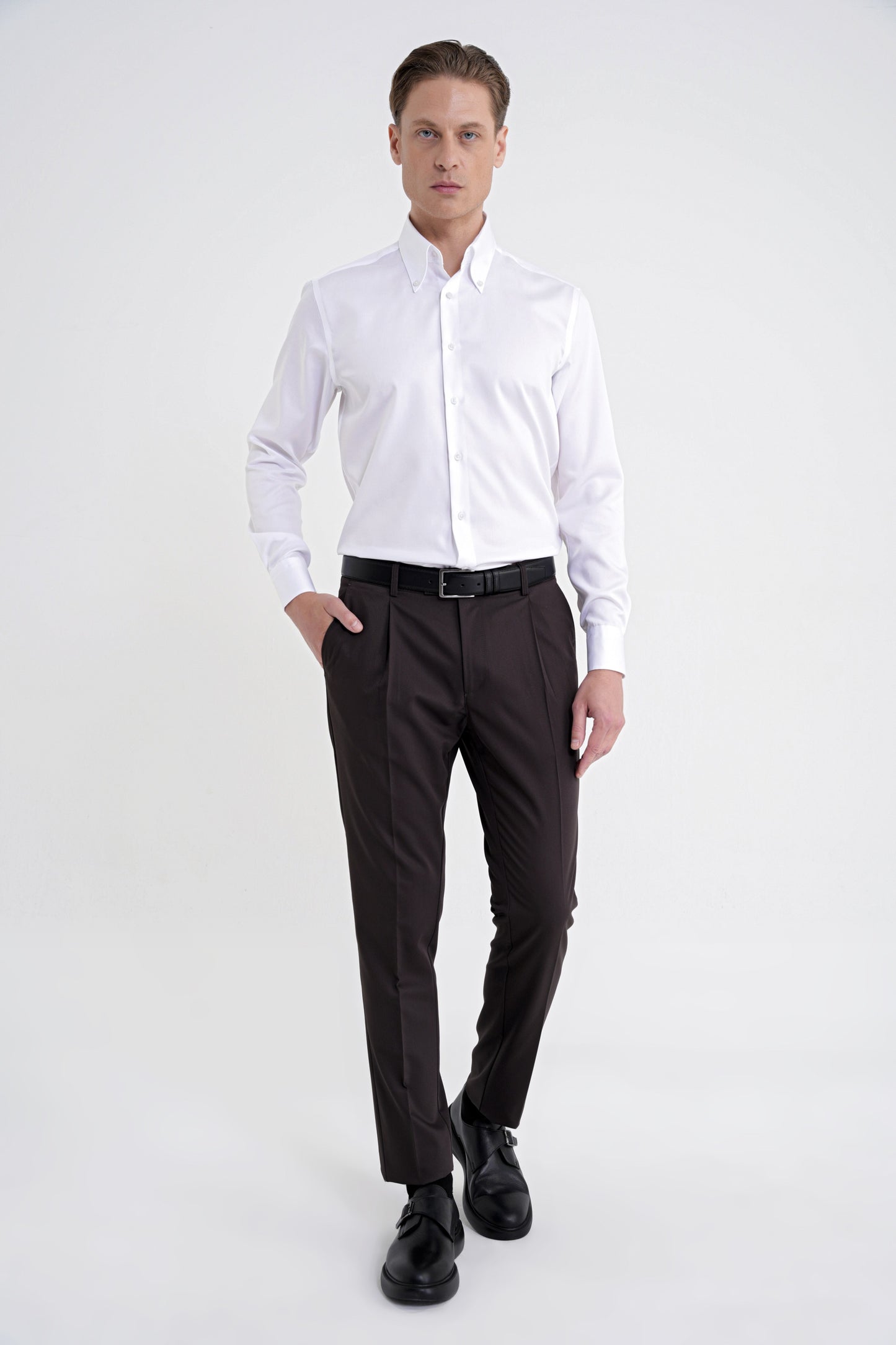 Slim Fit Düğmeli Yüksek Yaka %100 Pamuk Non Iron Kumaş Düz Beyaz Gömlek Gk 760
