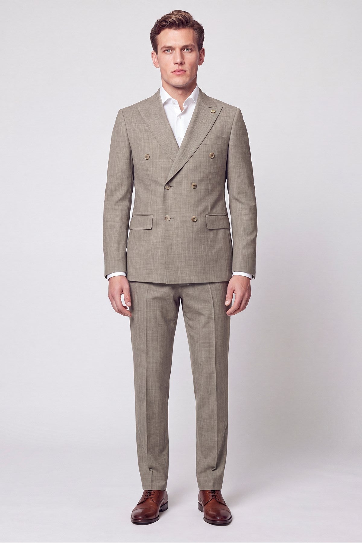 Slim Fit %96 Yünlü Çift Yırtmaç Çizgili Bej Kruvaze Takım Elbise Tk 954