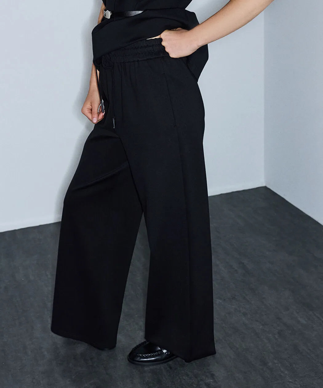 Siyah Ayarlanabilir Bel Wide Leg Pantolon Iw6260003193001 | Ipekyol