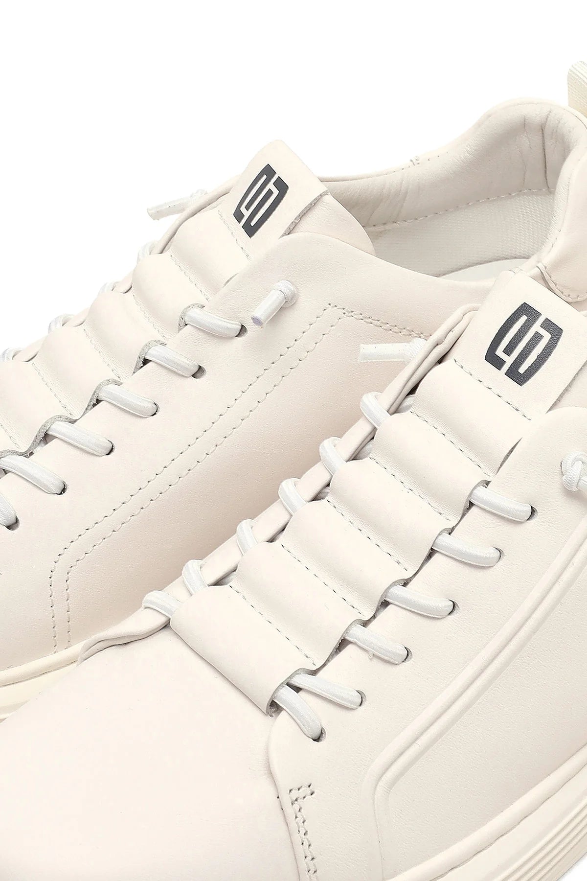 Erkek Beyaz Bağcıklı Deri Sneaker