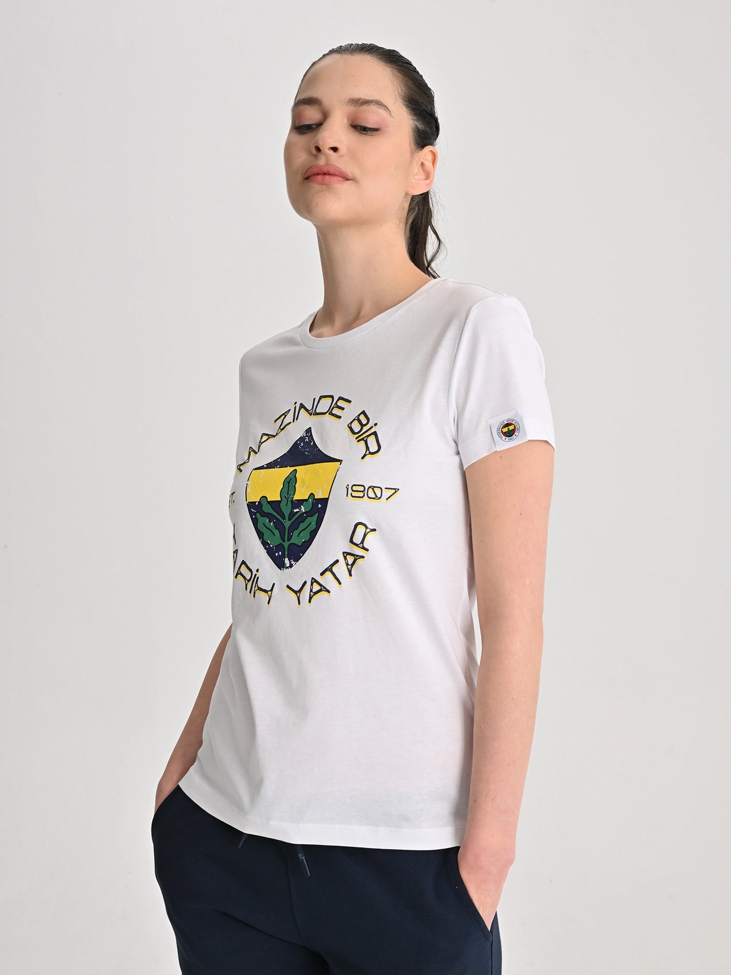Fenerbahçe Beyaz Tribün Est. 1907 Kadın Tshirt