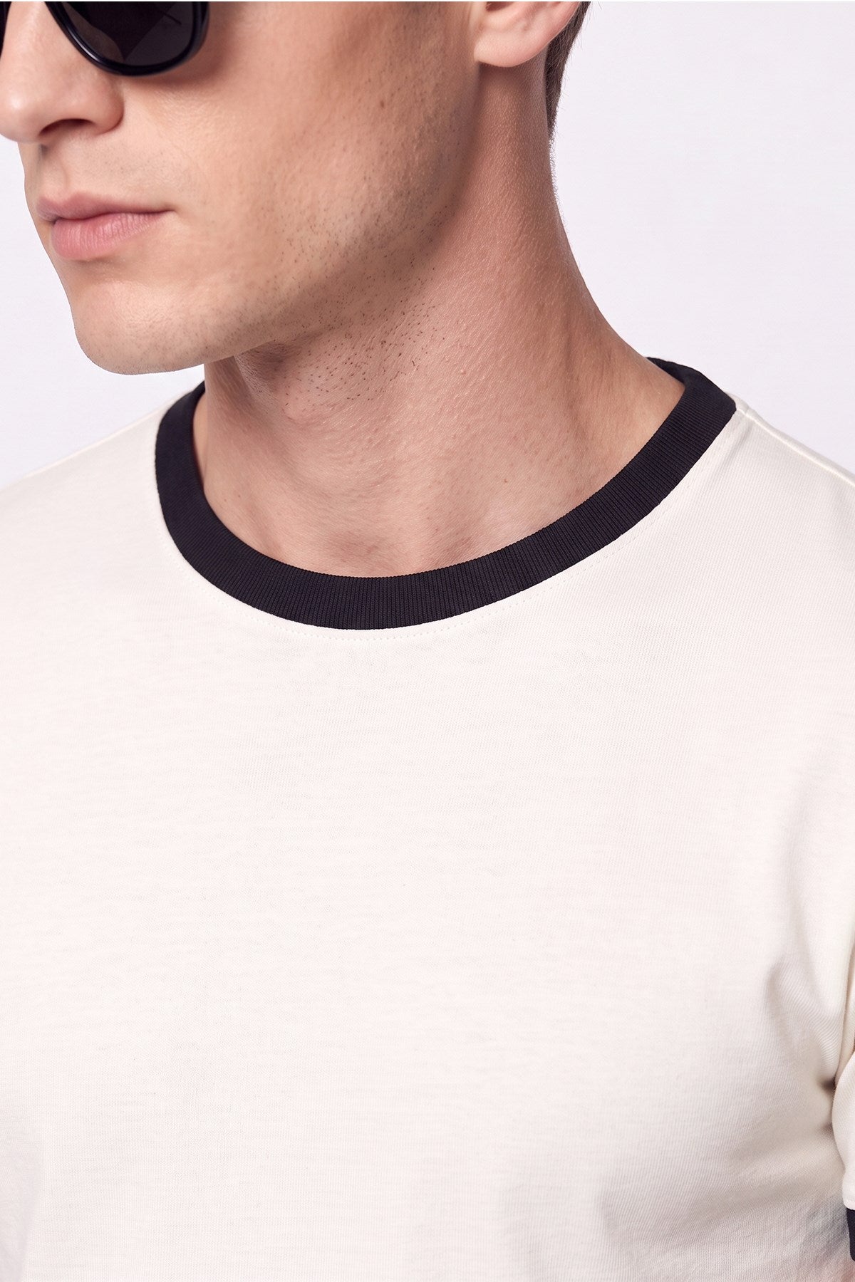 Slim Bisiklet Yaka Düz Ekru-siyah Ts 932 T-shirt