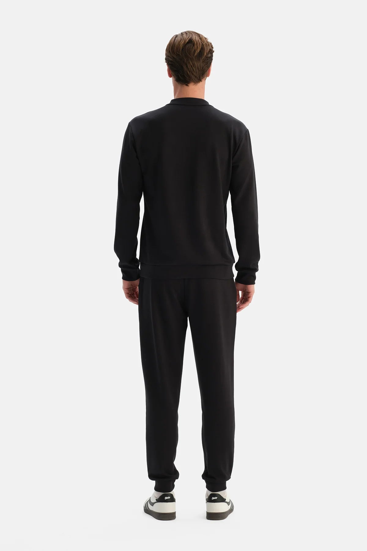 Siyah Yarım Fermuarlı Sweatshirt