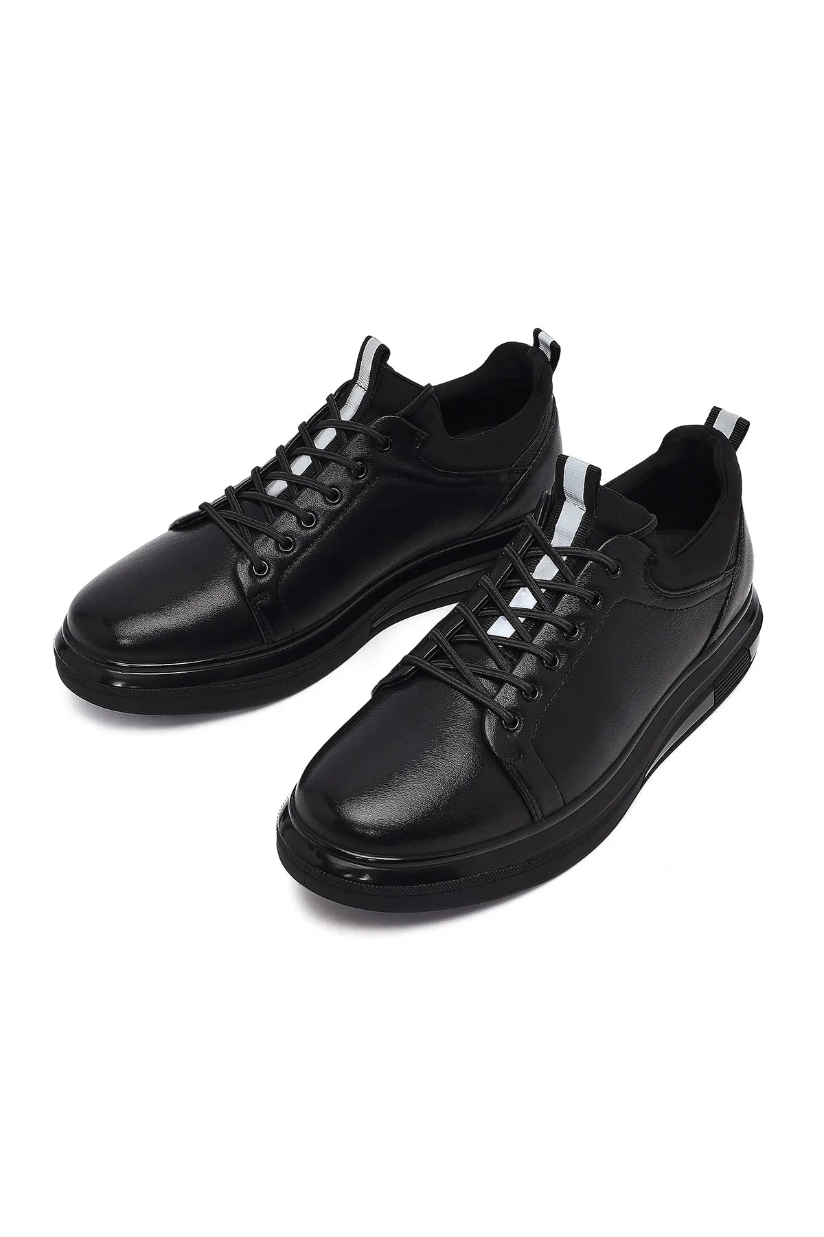 Erkek Siyah Bağcıklı Deri Sneaker