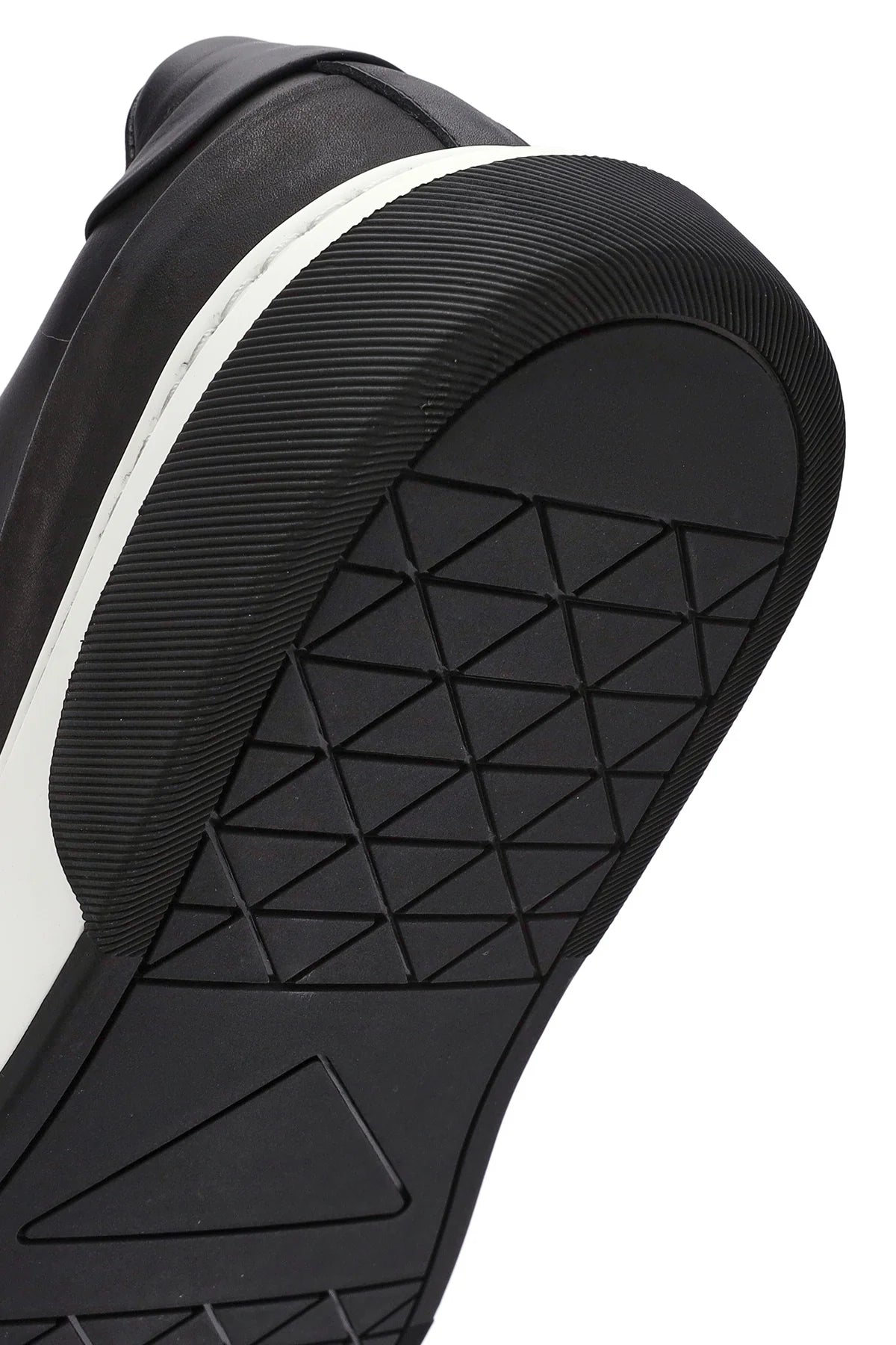 Erkek Siyah Bağcıklı Kalın Tabanlı Deri Sneaker