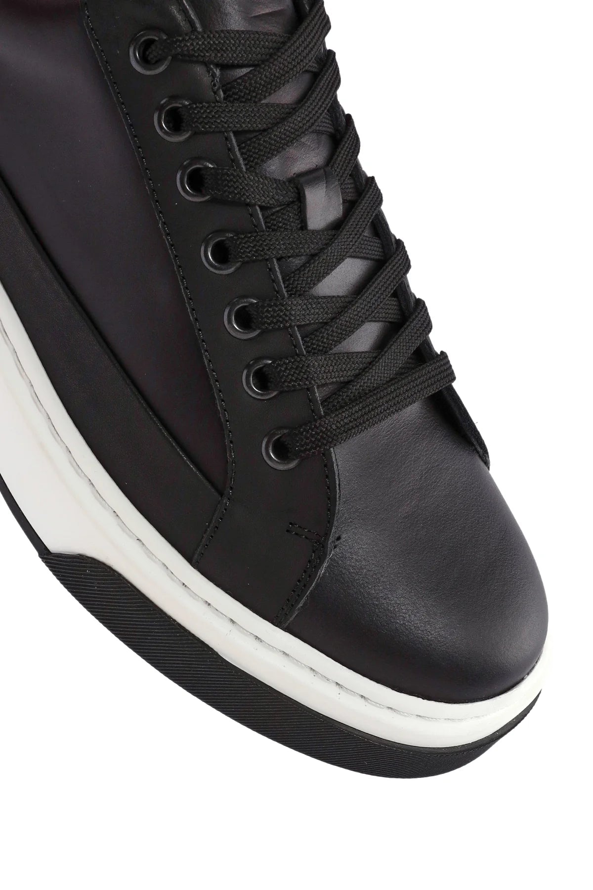 Erkek Siyah Bağcıklı Kalın Tabanlı Deri Sneaker