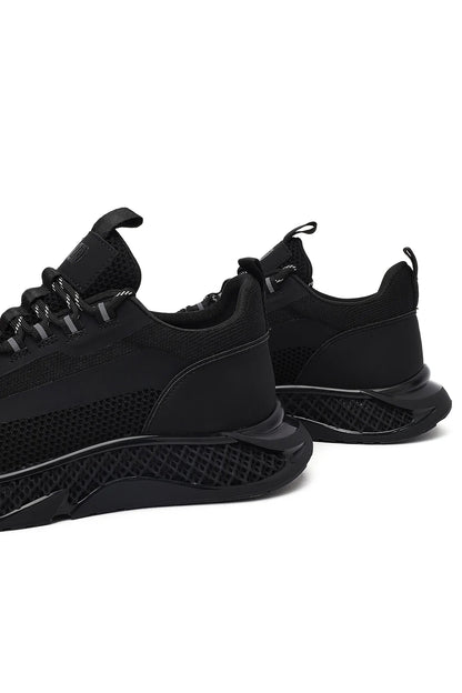 Derimod Zero Erkek Siyah Kalın Tabanlı Bağcıklı Kumaş Sneaker