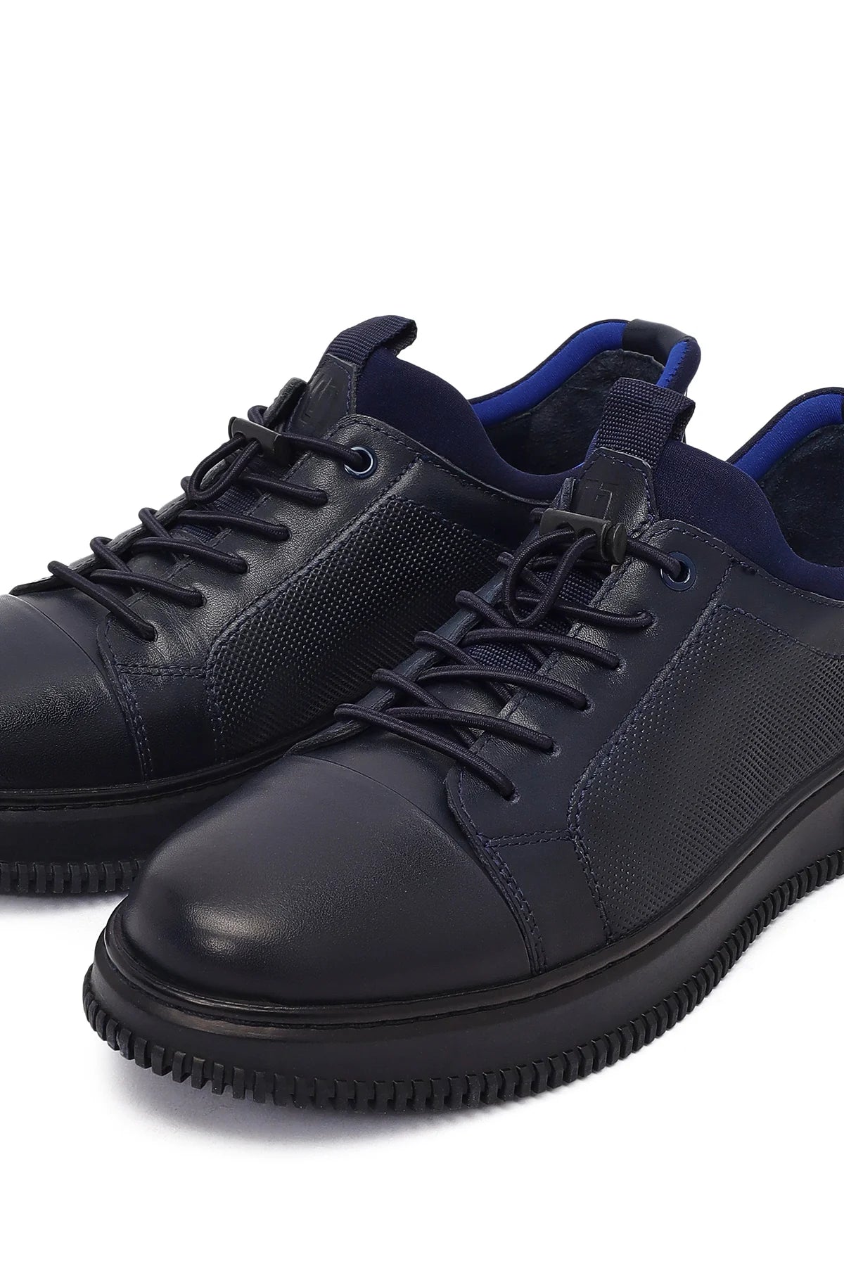 Erkek Lacivert Bağcıklı Deri Sneaker