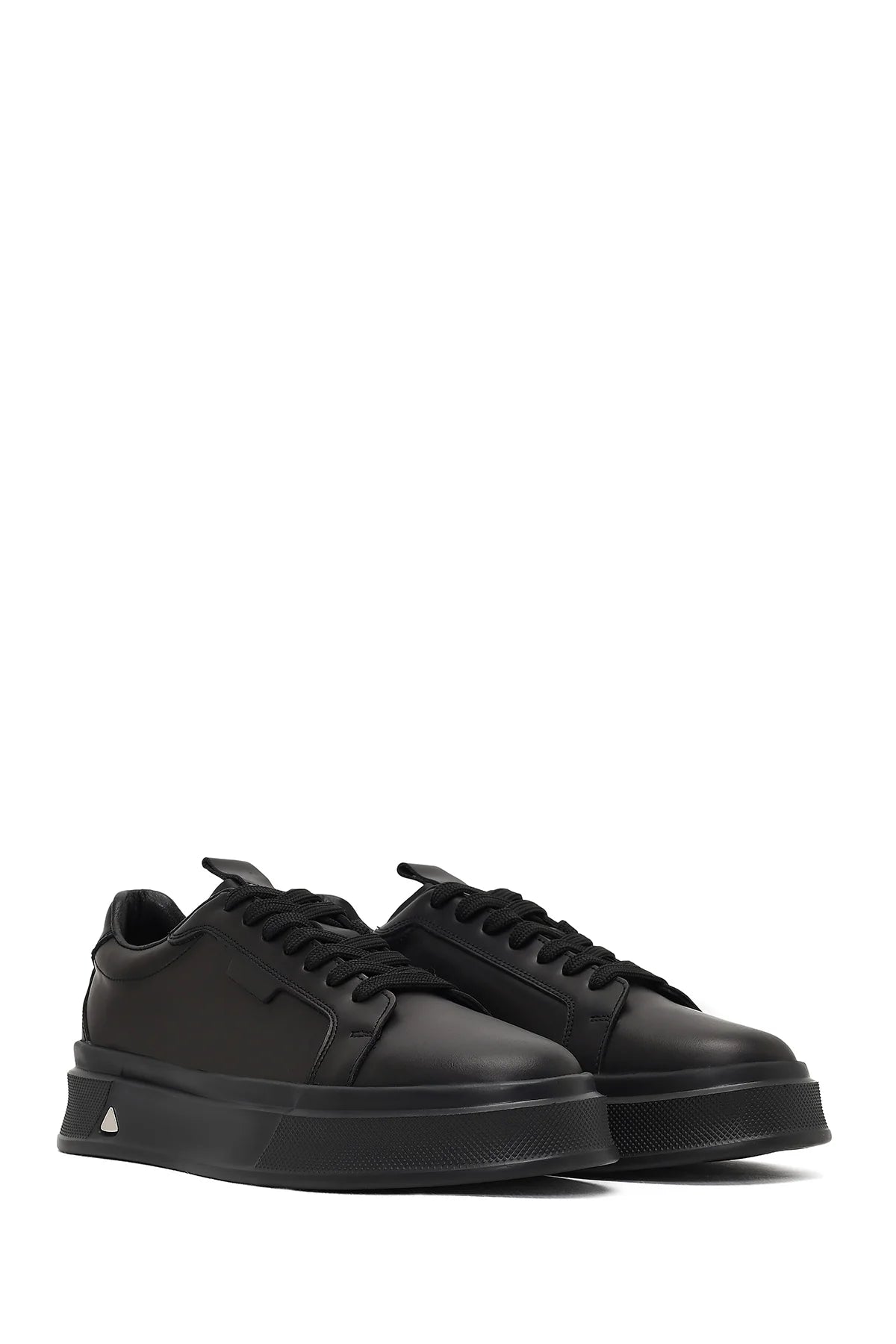 Erkek Siyah Bağcıklı Kalın Tabanlı Deri Sneaker