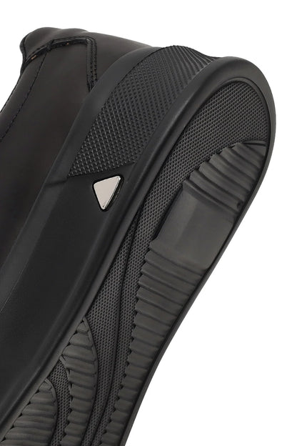 Erkek Siyah Bağcıklı Kalın Tabanlı Deri Sneaker