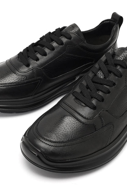 Erkek Siyah Bağcıklı Kalın Tabanlı Deri Sneaker