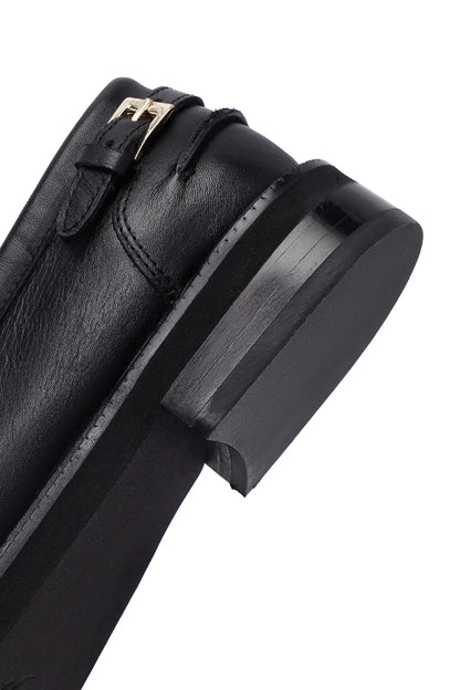 Kadın Siyah Tokalı Deri Maskülen Loafer