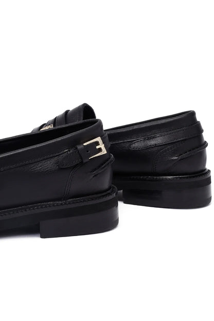 Kadın Siyah Tokalı Deri Maskülen Loafer