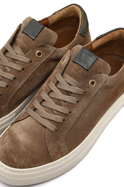 Kadın Bej Bağcıklı Kalın Tabanlı Süet Deri Sneaker