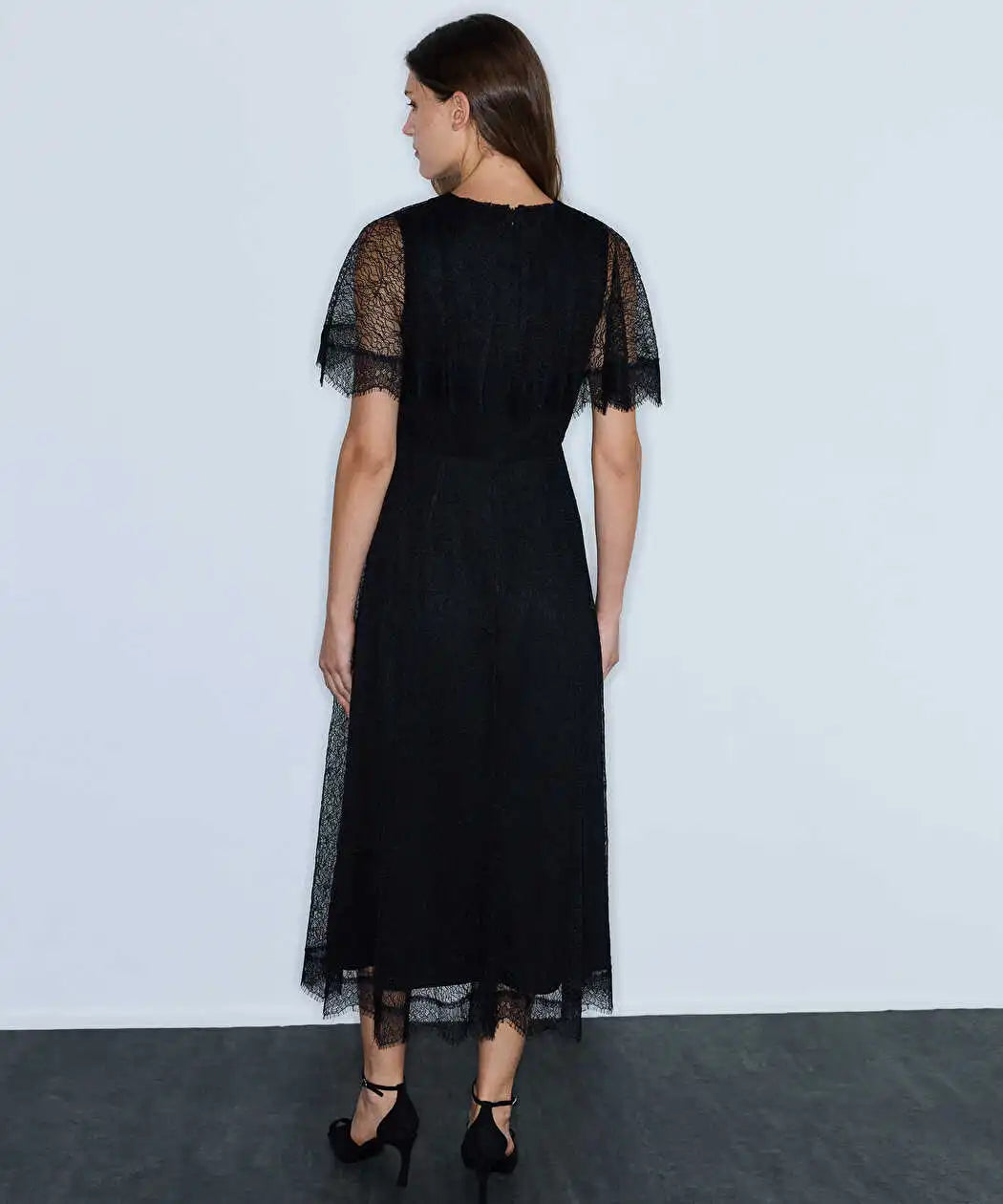 Siyah Dantel Midi Elbise Iw6260002149001 | Ipekyol