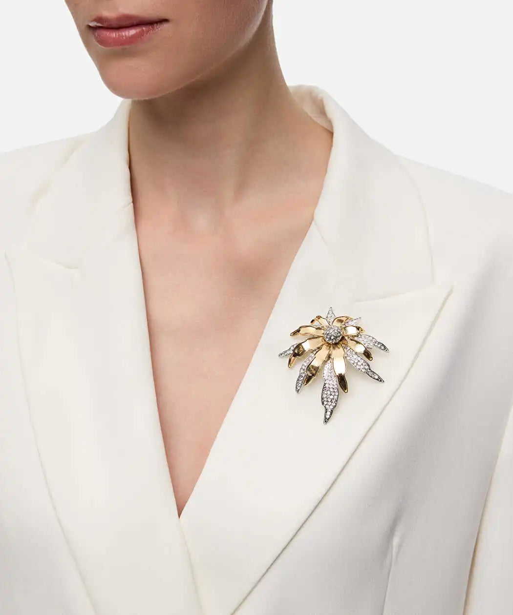 Altın Strass Taşlı Çiçek Broş Iw6260057006265 | Ipekyol