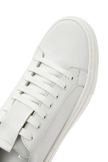 Kadın Beyaz Bağcıklı Deri Sneaker