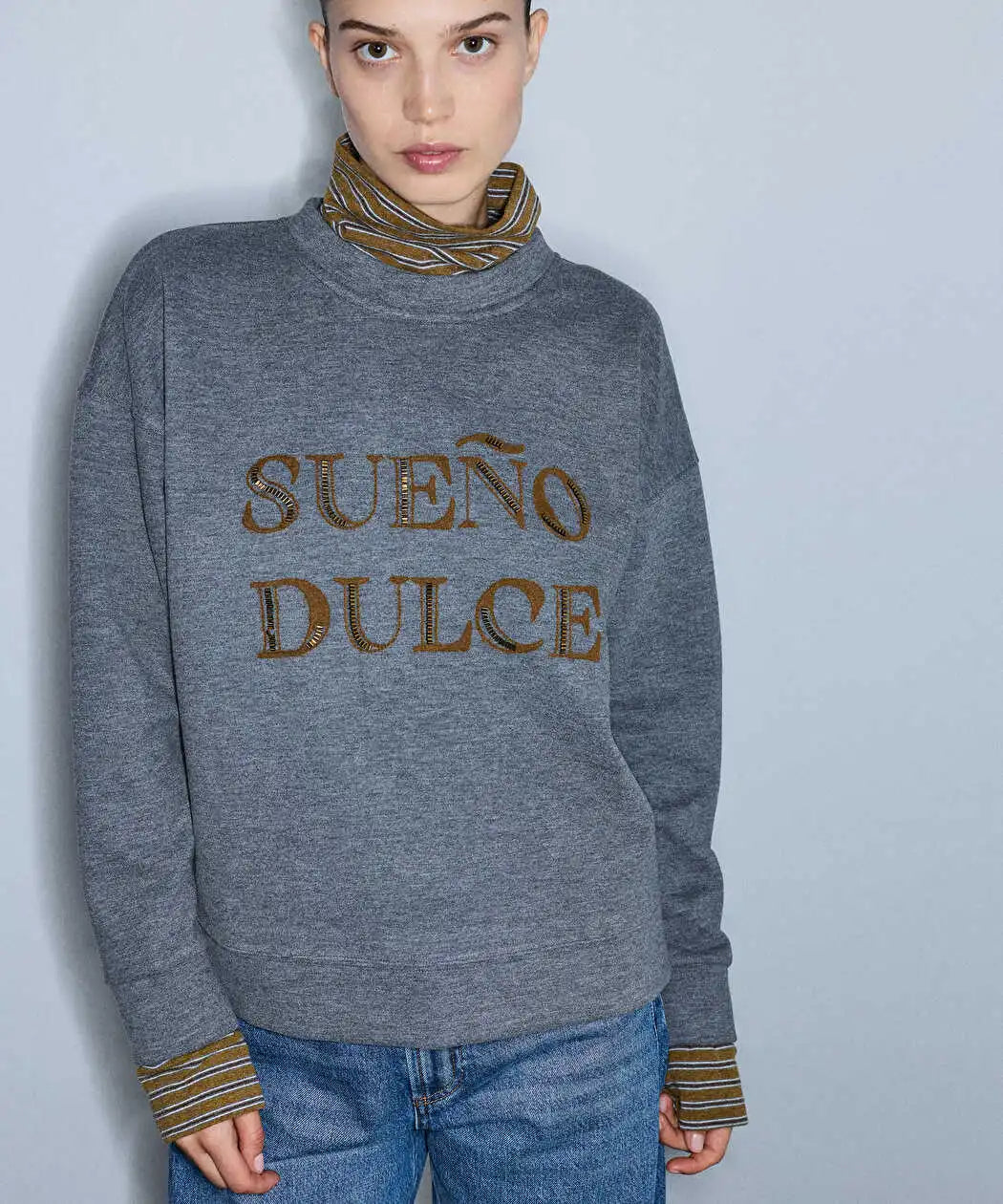 Gri Çift Parça Görünüm Işlemeli Sweatshirt Iw6260091121126 | Ipekyol