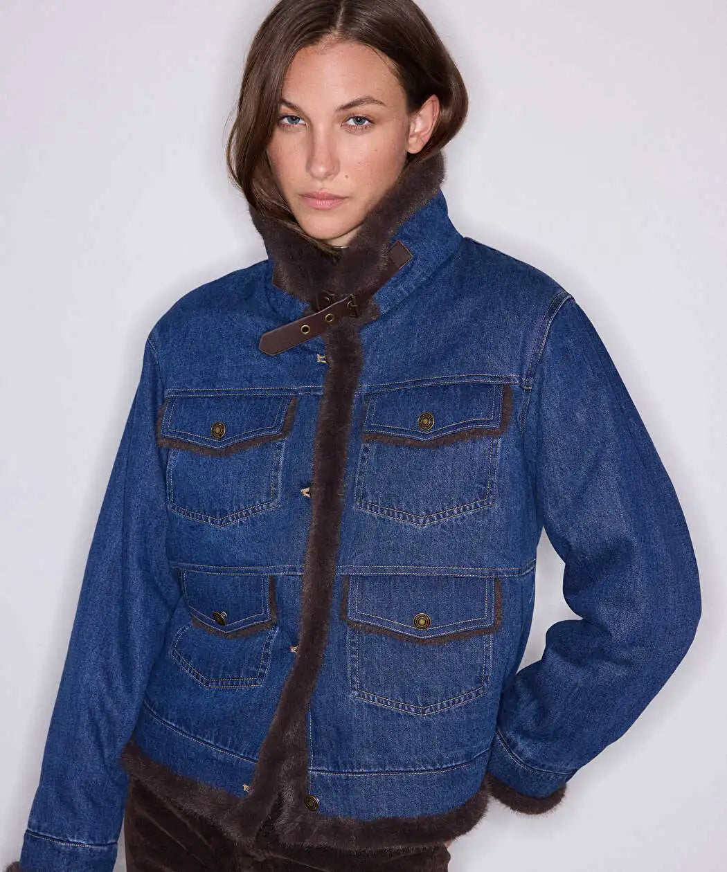 Mavi Suni Kürklü Denim Mont Iw6260012407629 | Ipekyol