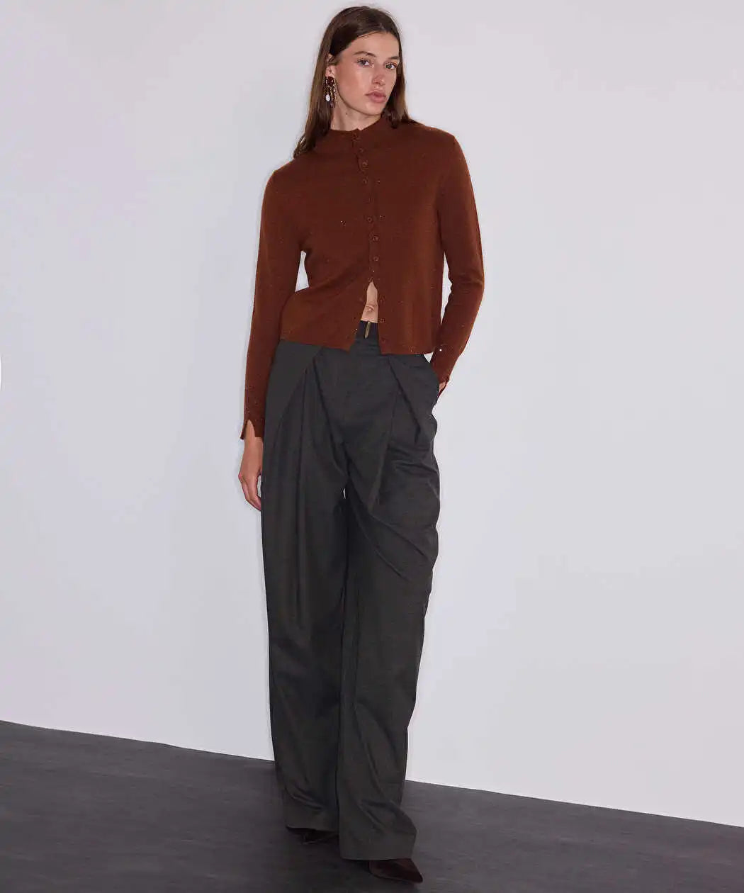Kahverengi Asimetrik Kapama Lurex Iplikli Triko Iw6260050211007 | Ipekyol
