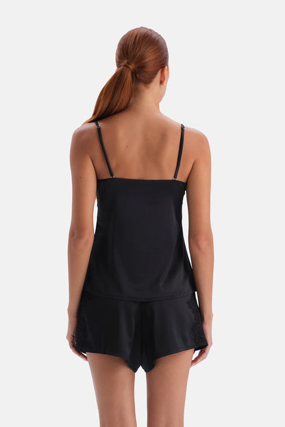 Siyah Dantel Detaylı Camisole Ve Şort