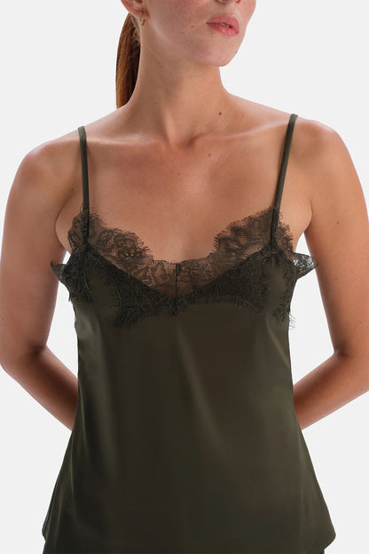 Haki Dantel Detaylı Camisole Ve Şort
