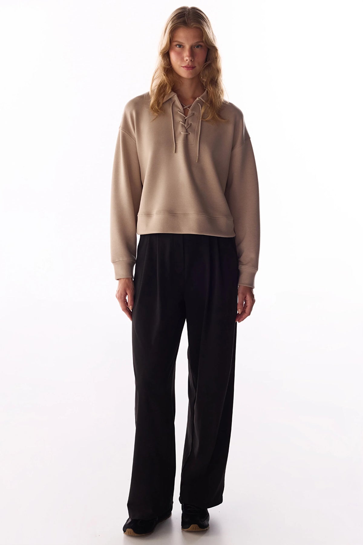 Bej Ipeksi Dokunuş Silky Touch Bağcıklı Uzun Kollu Sweatshirt