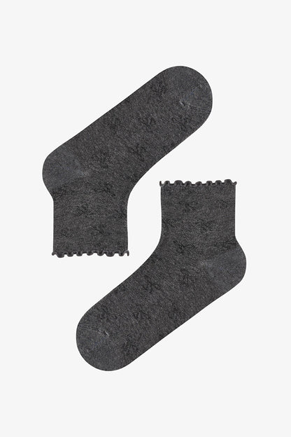 Gri Siyah Beyaz Ribbon Fırfırlı Fiyonk Desenli 3 Çift Soket Çorap