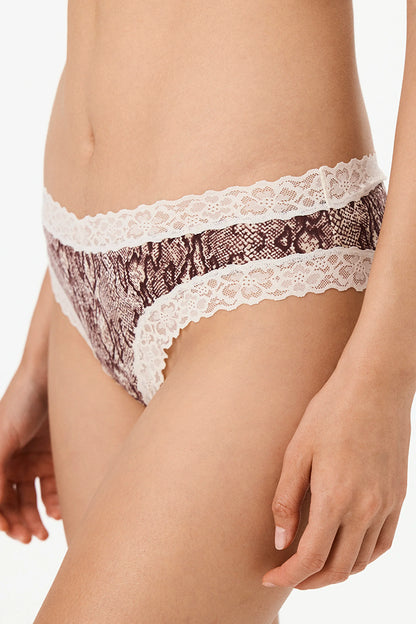 Ekru Rahat Pamuklu Yılan Desenli Slip Külot