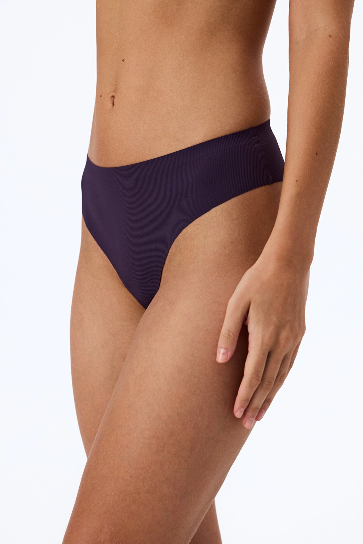 Iz Bırakmaz Mor Fit Brazilian Külot