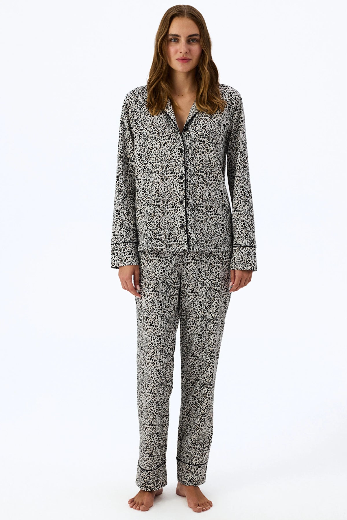 Ekru Noir Garden Leopar Desenli Uzun Kollu Gömlek Pantolon Pijama Takımı