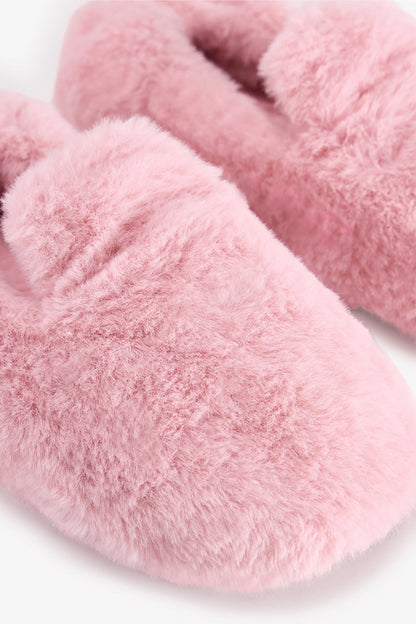 Pembe Hannah Patik