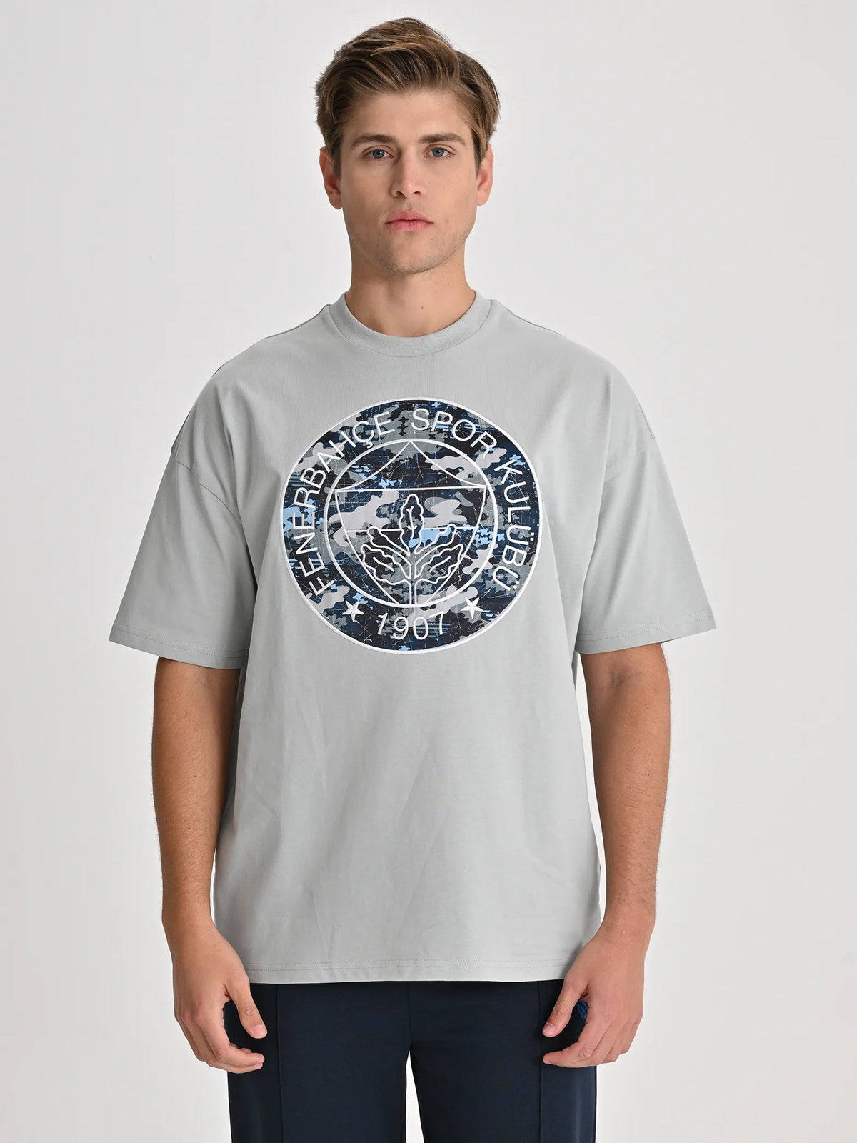 Fenerbahçe Gri Tribün Kamuflaj Logolu Erkek Oversize Tshirt