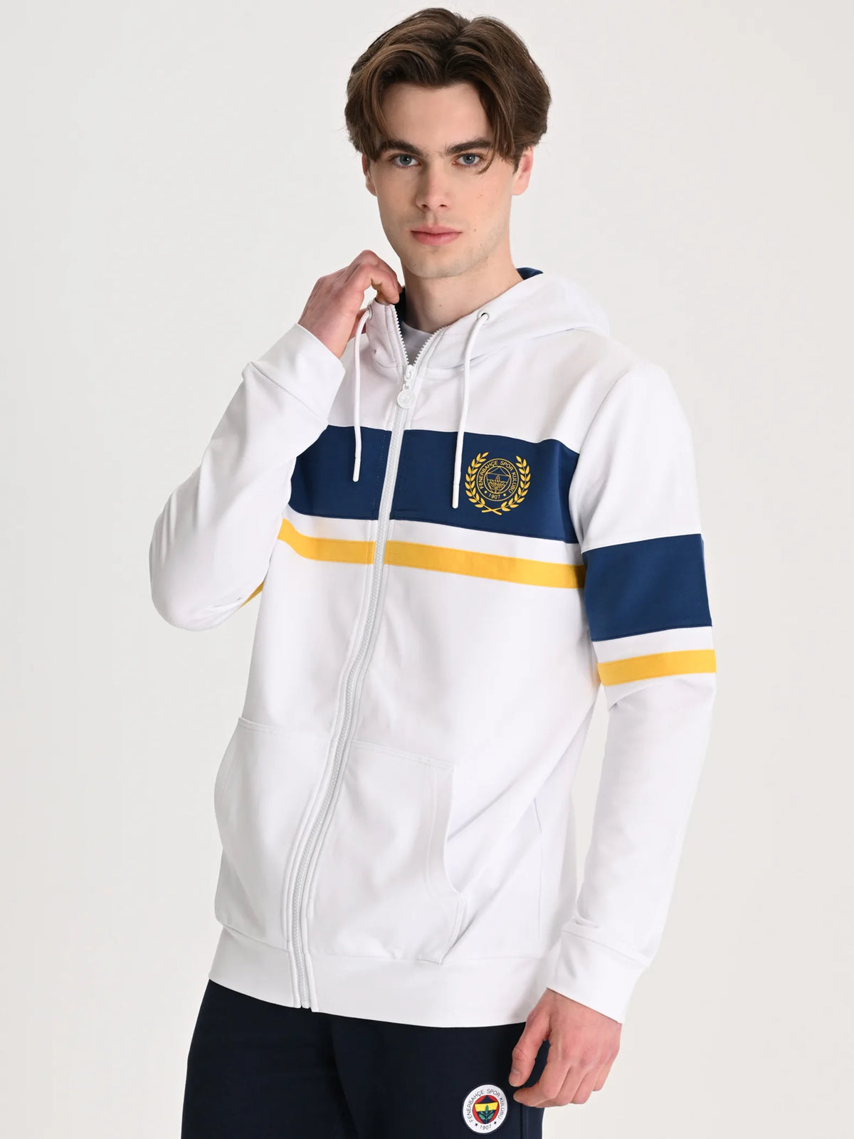 Fenerbahçe Beyaz Kolej Çelenk Logolu Erkek Sweatshirt
