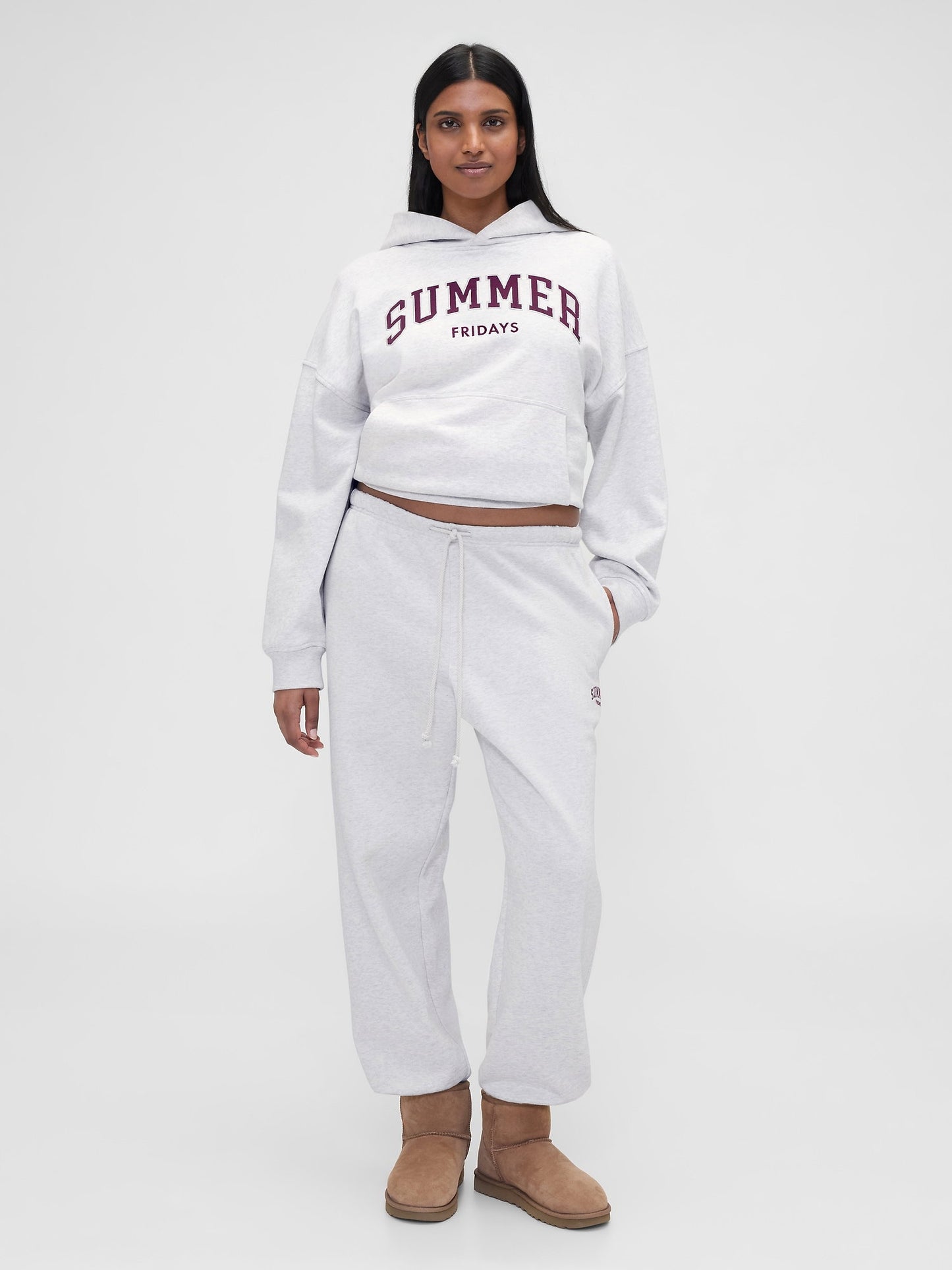 Gri Gap × Summer Fridays Heavyweight Relaxed Logo Eşofman Altı