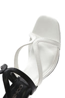 Kadın Siyah Bilekten Tokalı Ince Topuklu Sandalet