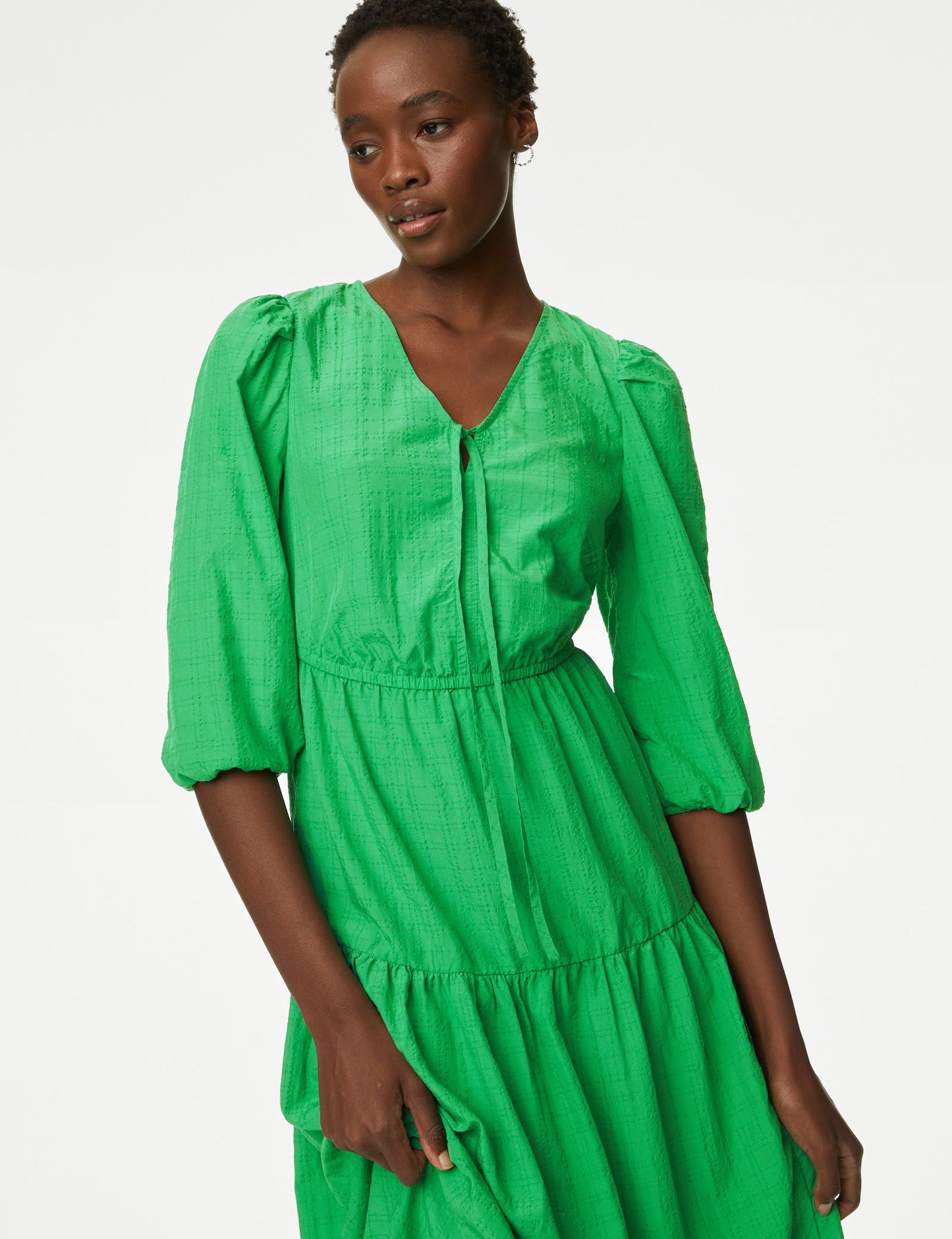 Regular Fit Dokulu Midi Elbise