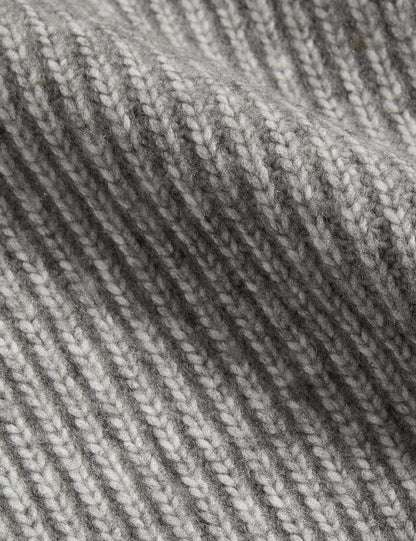 Dokulu V-yaka Triko Kazak