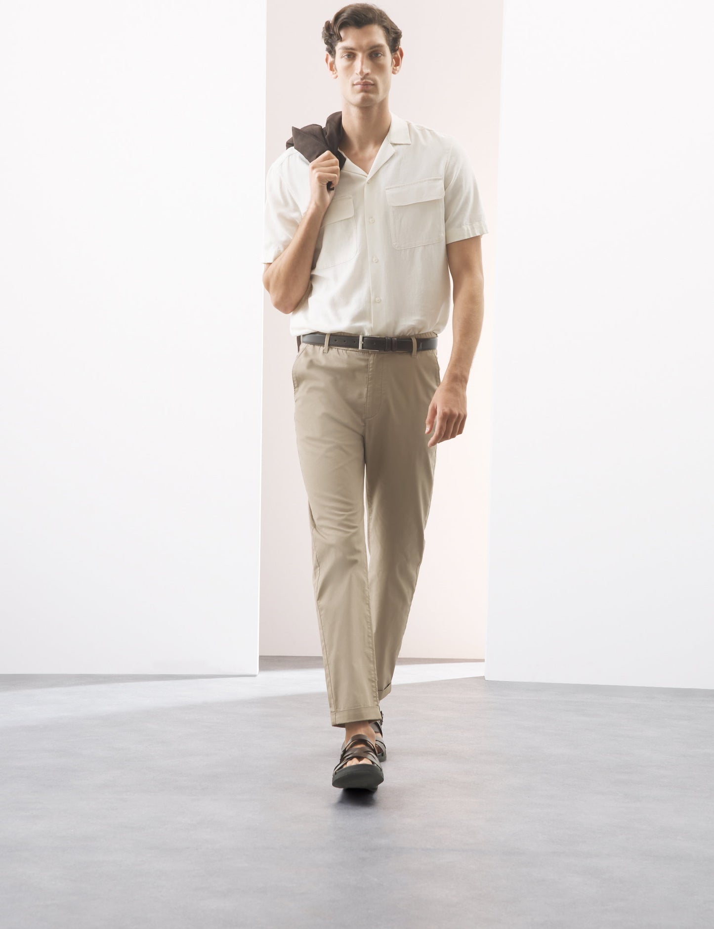 Lightweight Tapered Fit Lastikli Bel Pantolon