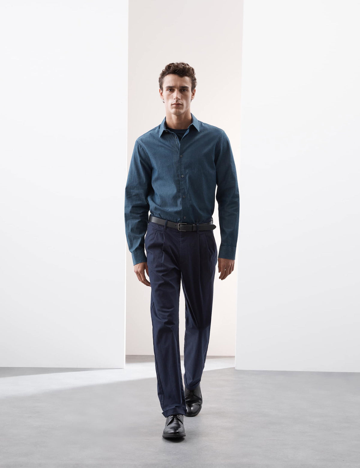 Tapered Fit Chino Pantolon
