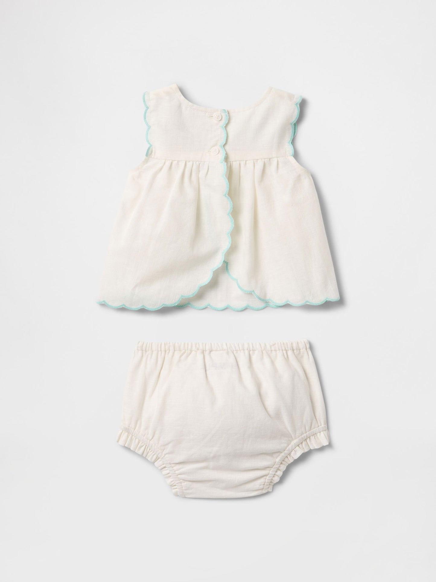 Beyaz Keten Işlemeli Outfit Set