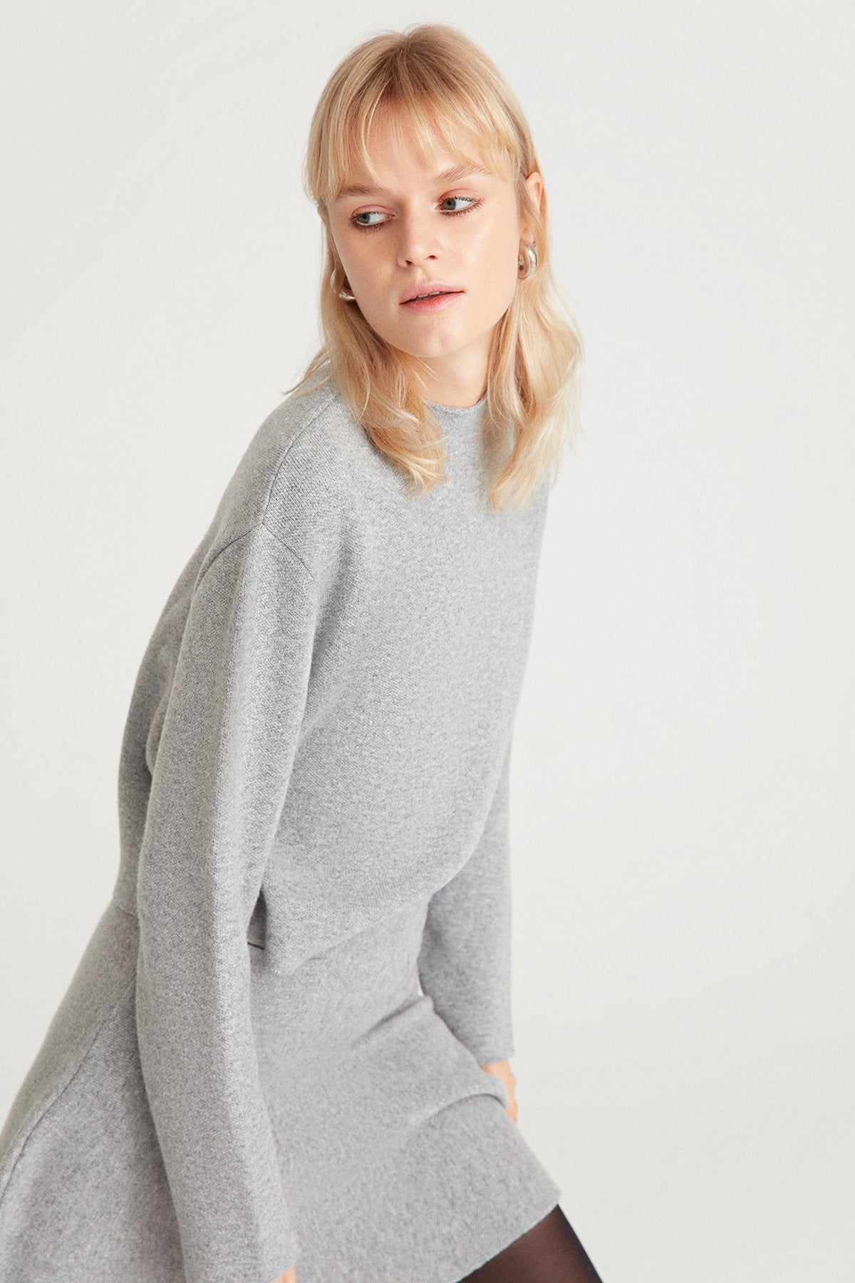 Gri Dik Yaka Yünlü Kazak