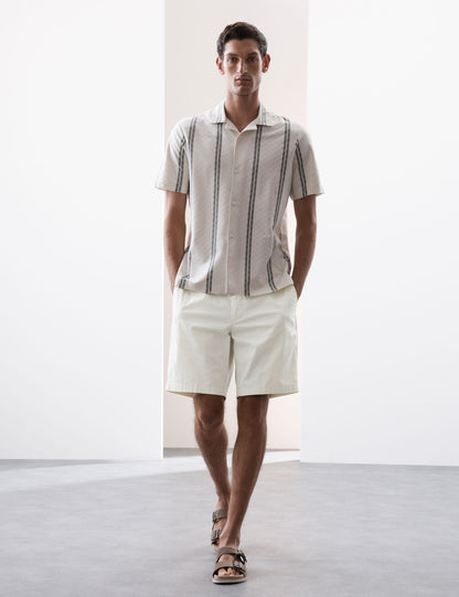 Pamuk Karışımlı Regular Fit Lightweight Chino Şort